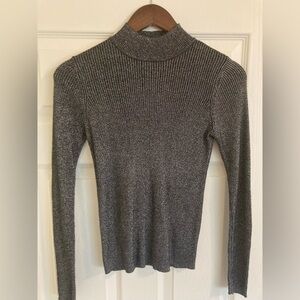 Black / Silver Mockneck (size S)